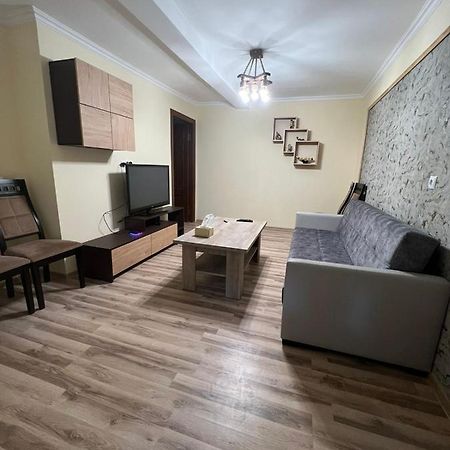 Holidays House Erevan Esterno foto
