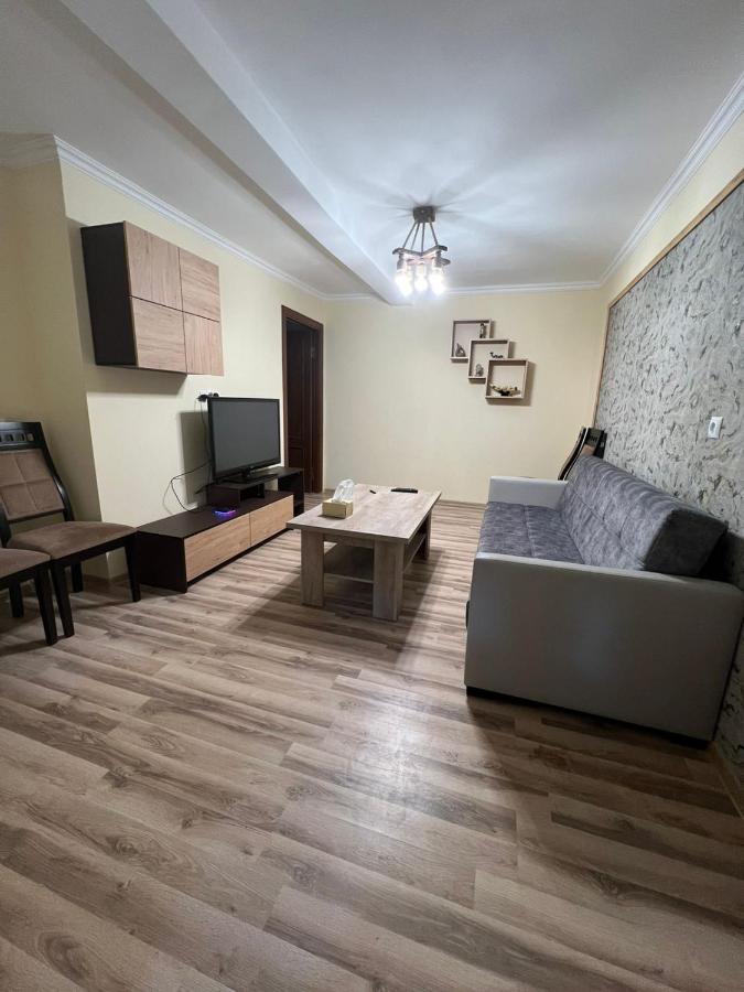 Holidays House Erevan Esterno foto